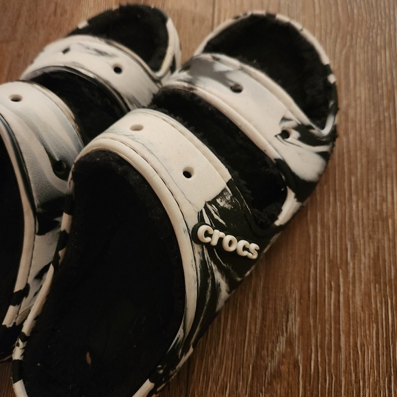 Crocs - Picture 2 of 3